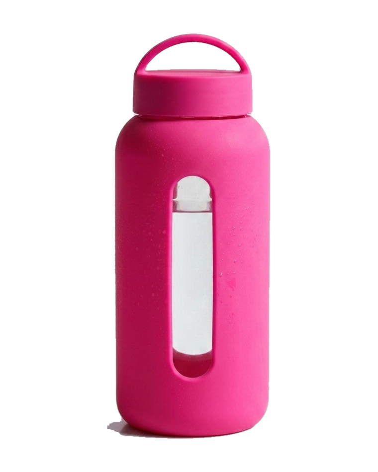 Bevu 600, gourde en verre avec manchon en silicone, coloris Framboise, bouchon avec anse