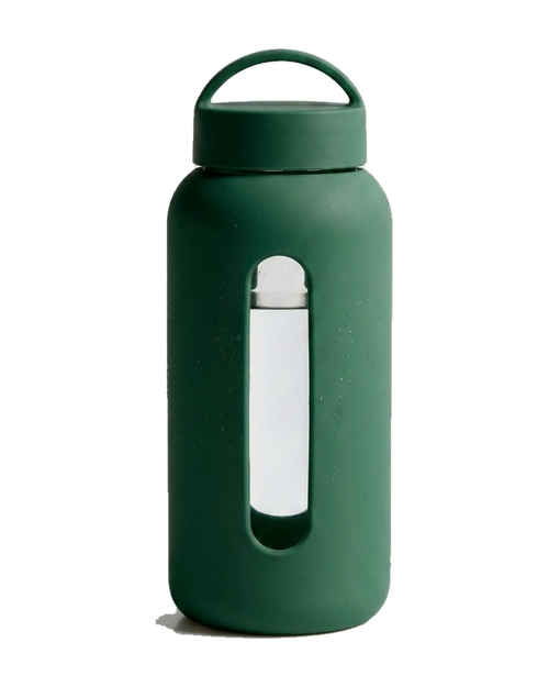 Bevu 600, gourde en verre avec manchon en silicone, coloris Matcha, bouchon avec anse